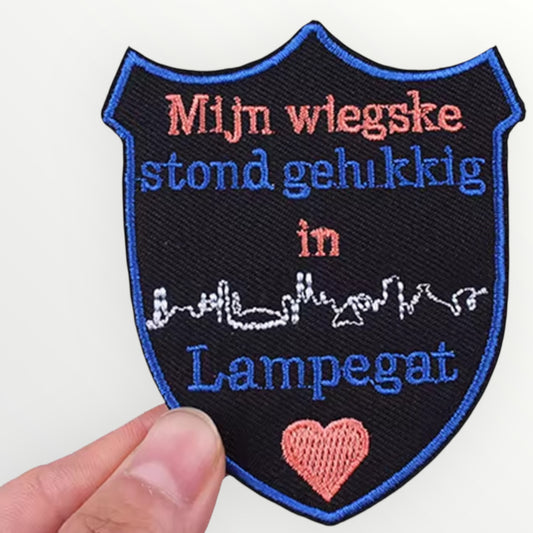Carnaval embleem Mijn Wiegske Stond…